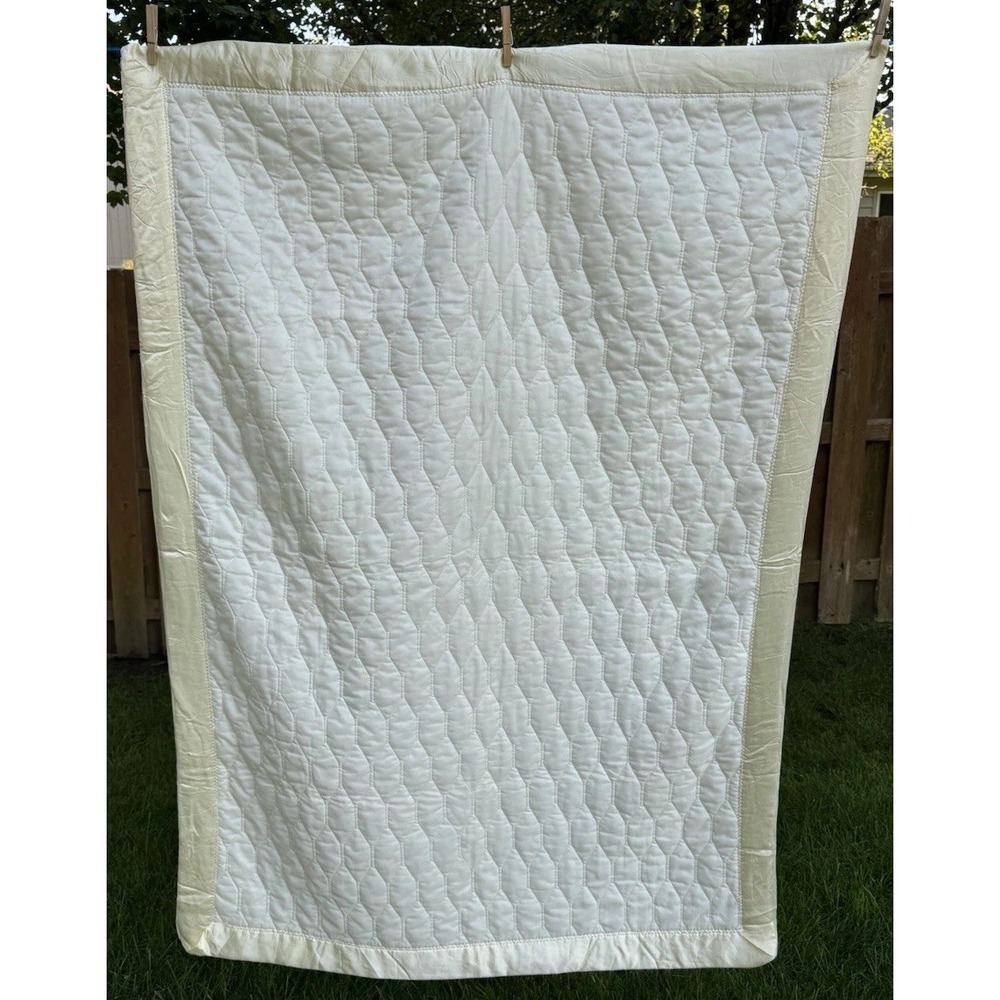 VTG Light Pastel Yellow Quilted Baby Blanket Nylon Silky Satin Trim Binding